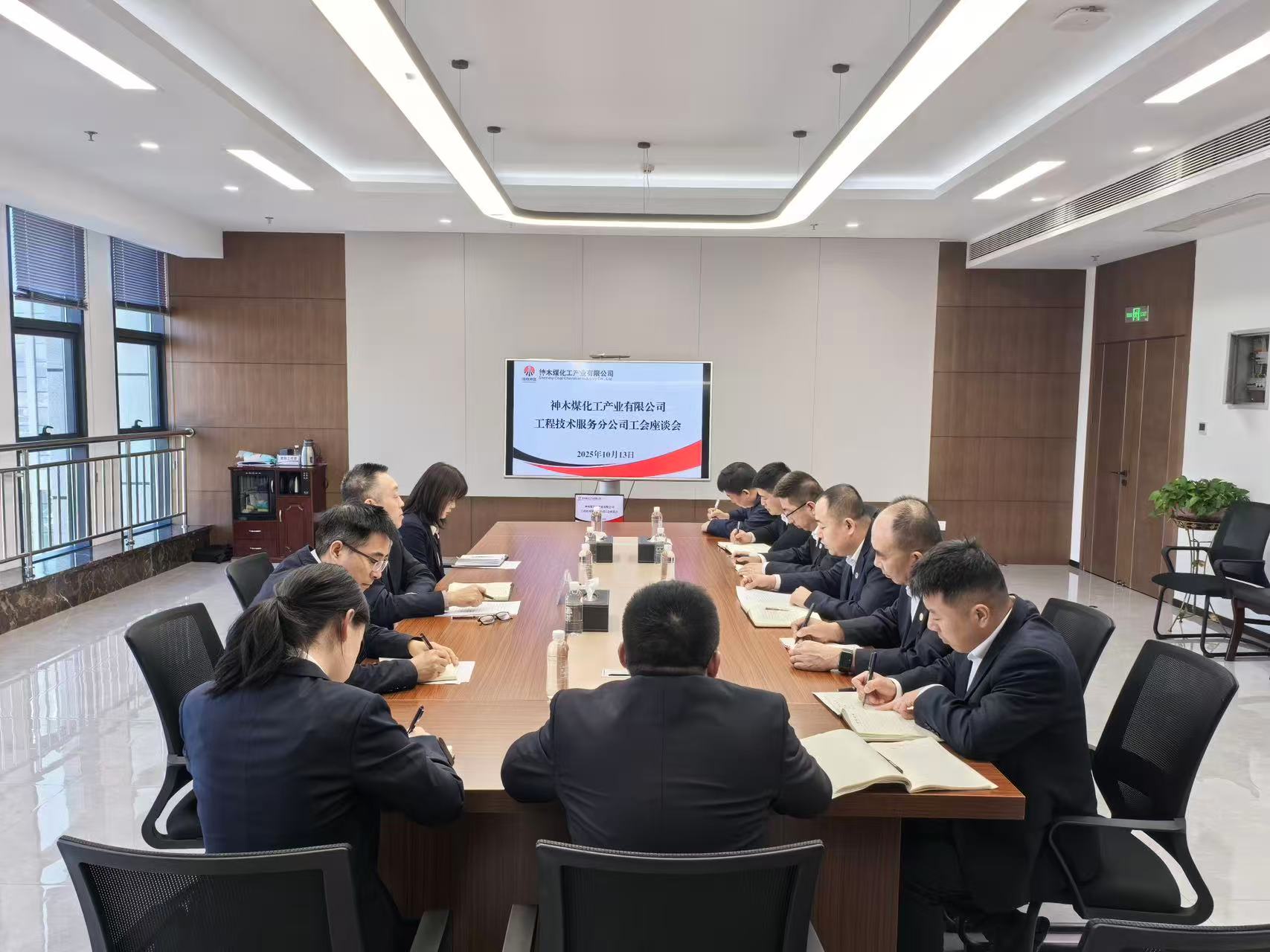 151760511827663720.jpg 85cfb3b8e593a7e37ff6f27b7bf7ca5.jpg